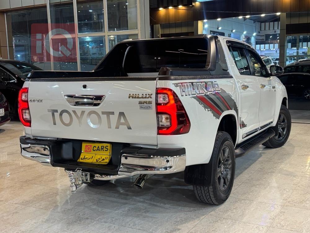 تويوتا هايلوكس